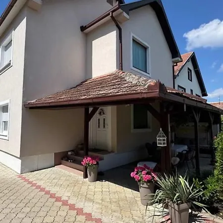 Garden Ilidza Villa *